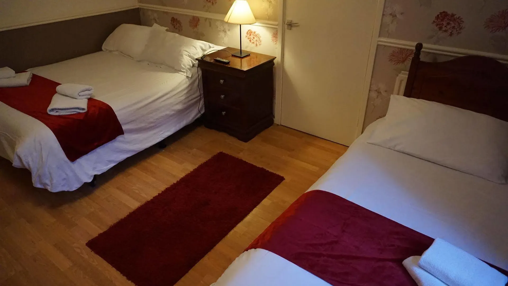 The Boundary Hotel - B&B Leeds  Bed & Breakfast